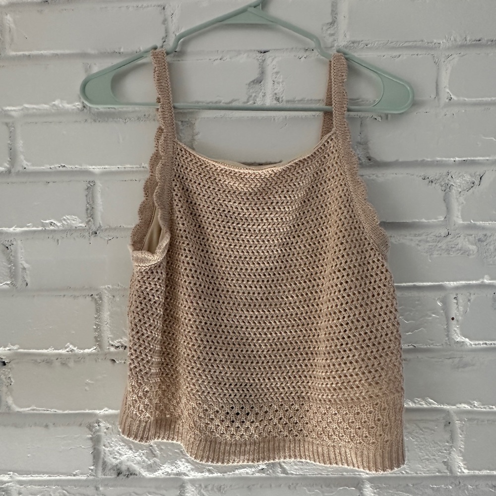 House of Harlow 1960 Medium Crocheted Crop Top - Picture 3 of 4
